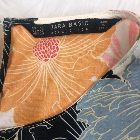 Zara Floral Top - Picture 2 of 3